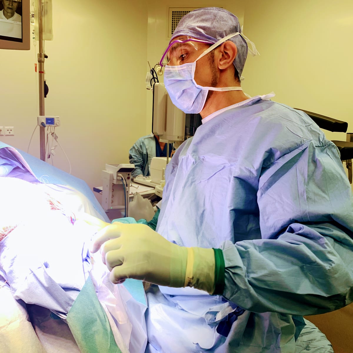 Dr ELIAS Plastic Surgeon gallery image 2