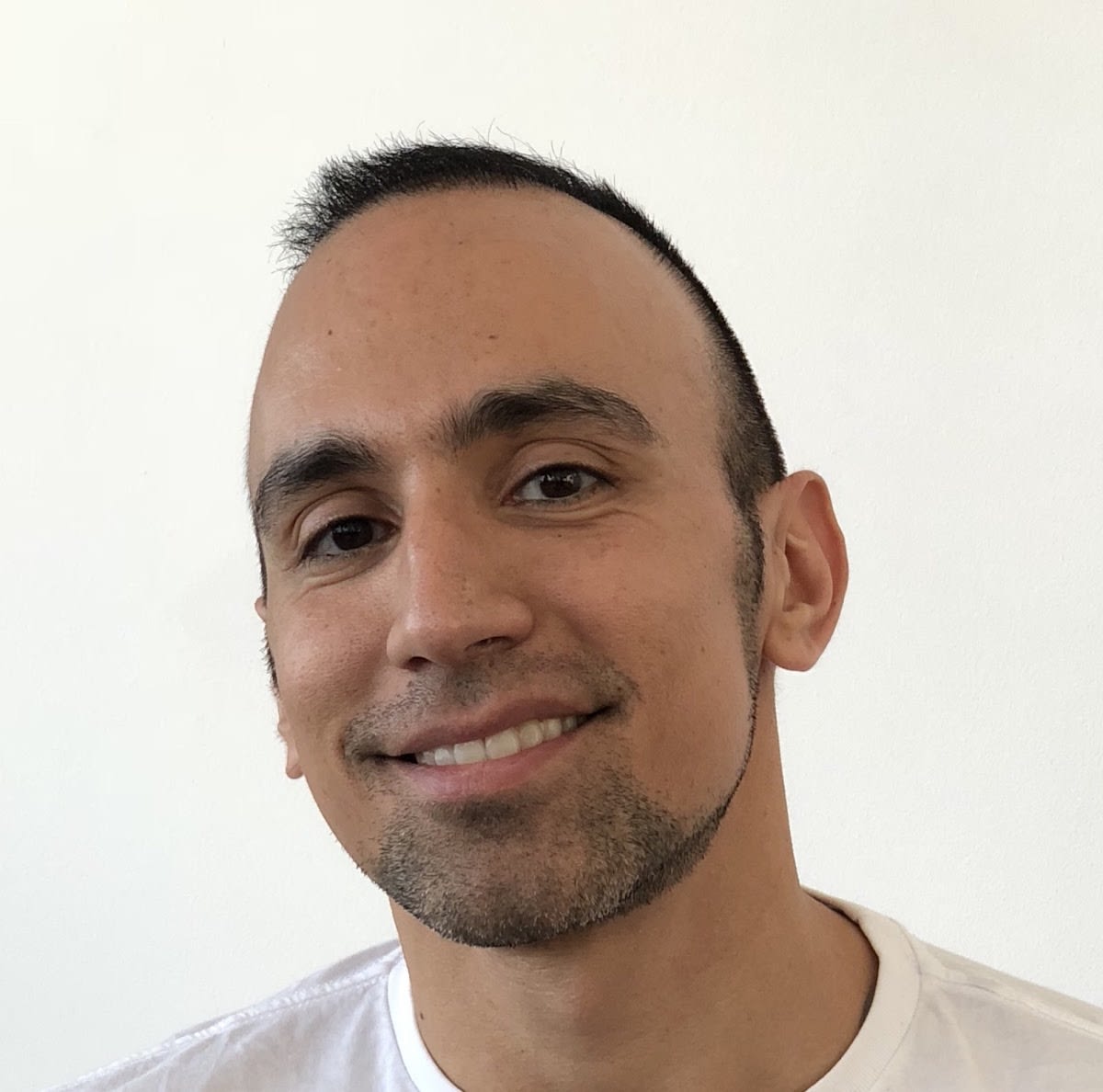 Dr ELIAS Plastic Surgeon gallery image 8