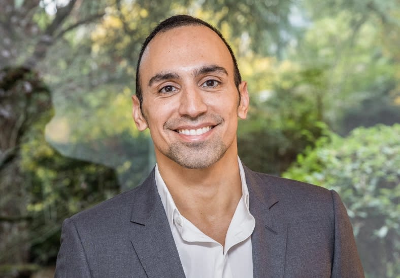 Dr ELIAS Plastic Surgeon gallery image 9