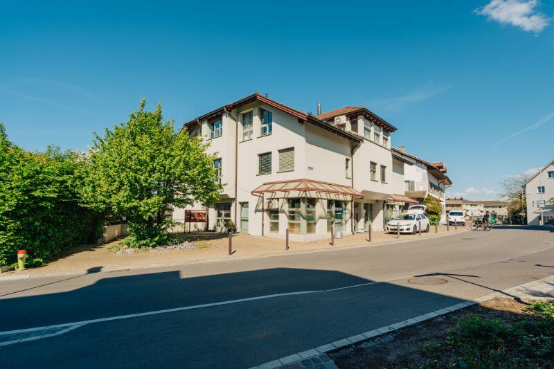 Zahnarzt Ebmatingen | Dres. Brietze & Gabriel MSc. mult. gallery image 2