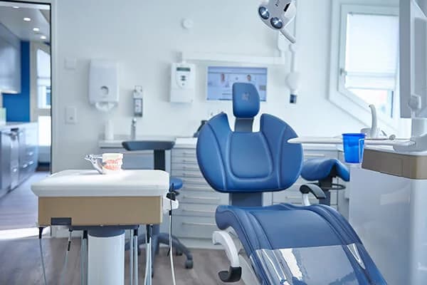 Zahnarzt Ebmatingen | Dres. Brietze & Gabriel MSc. mult. gallery image 4