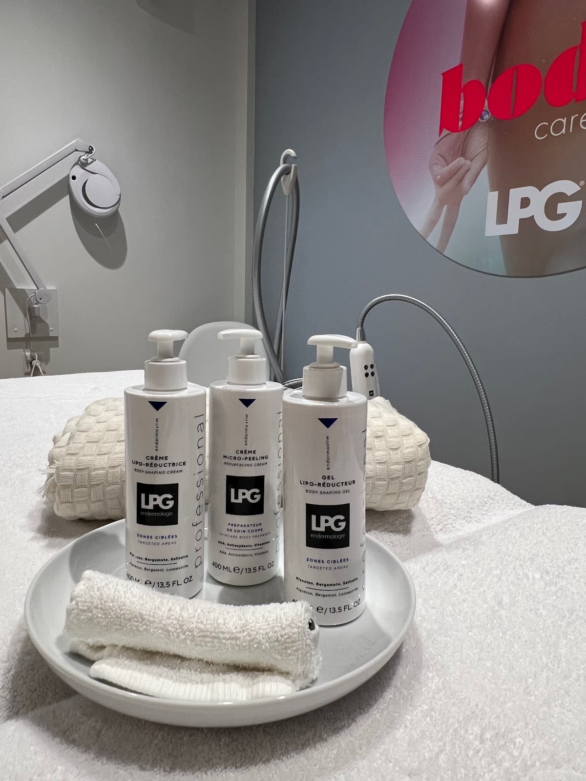 QIPAO gallery image 7