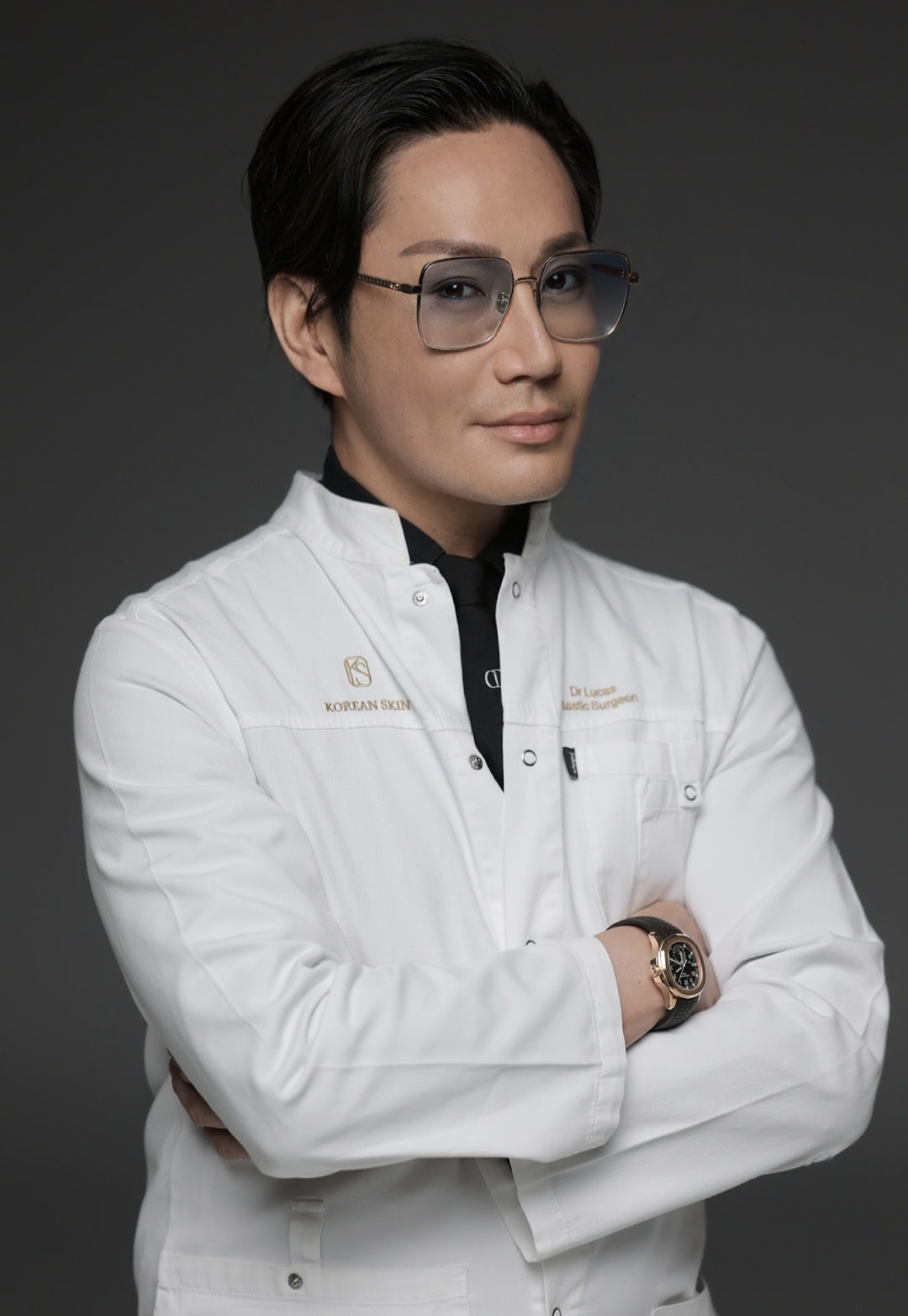 Dr Lucas Plastic Surgery gallery image 1