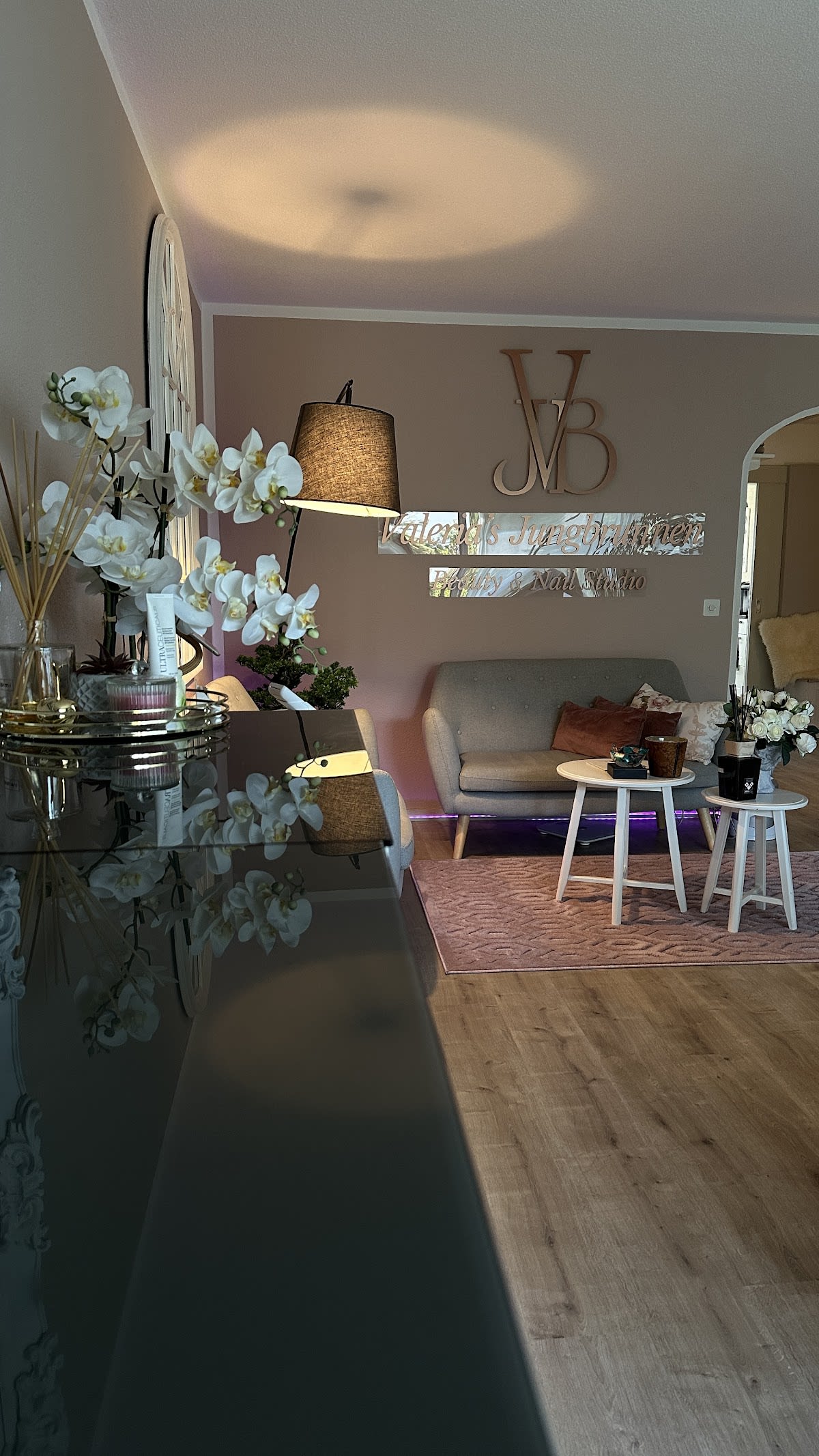 Valeria's Jungbrunnen Beauty & Nail Studio gallery image 10