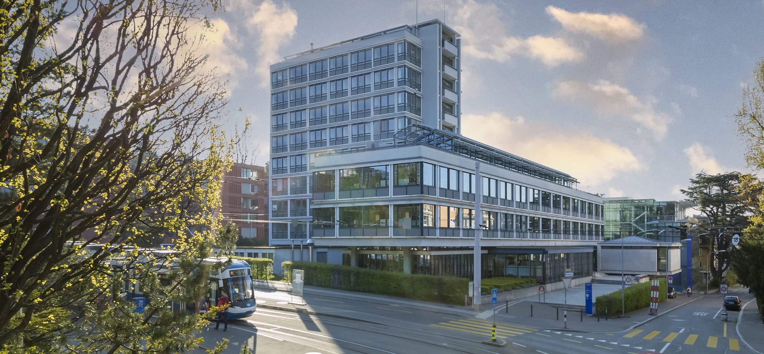 Zahn-Medizin Zürich gallery image 3