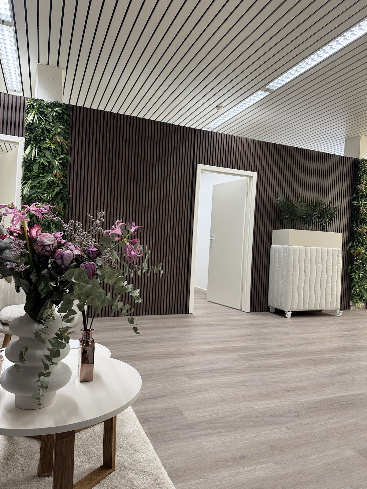 Royal Beauty Zug gallery image 3