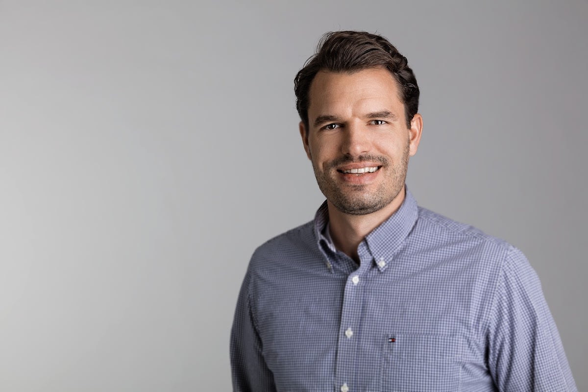 Zahnimplantate & Kieferchirurgie Falkenplatz interior