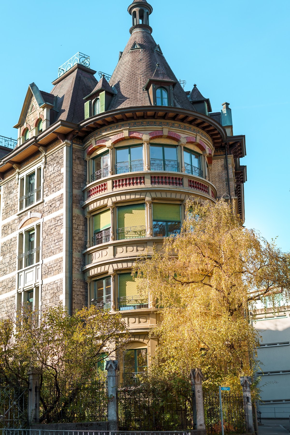 Zahnimplantate & Kieferchirurgie Falkenplatz gallery image 6