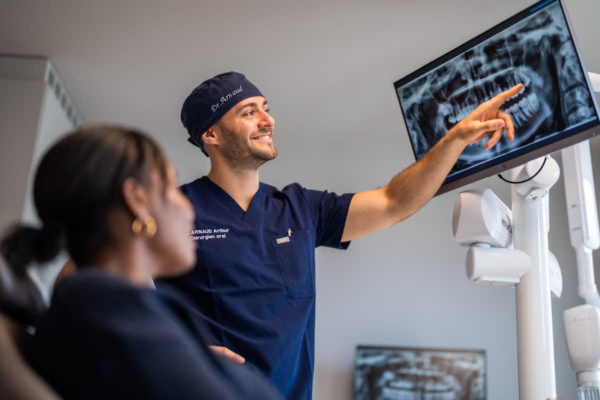 Centre de Chirurgie Orale et Maxillo-faciale - Dr. Arthur ARNAUD gallery image 1