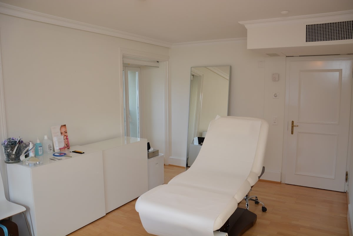 Dr. med. Alexander Fuchs gallery image 6