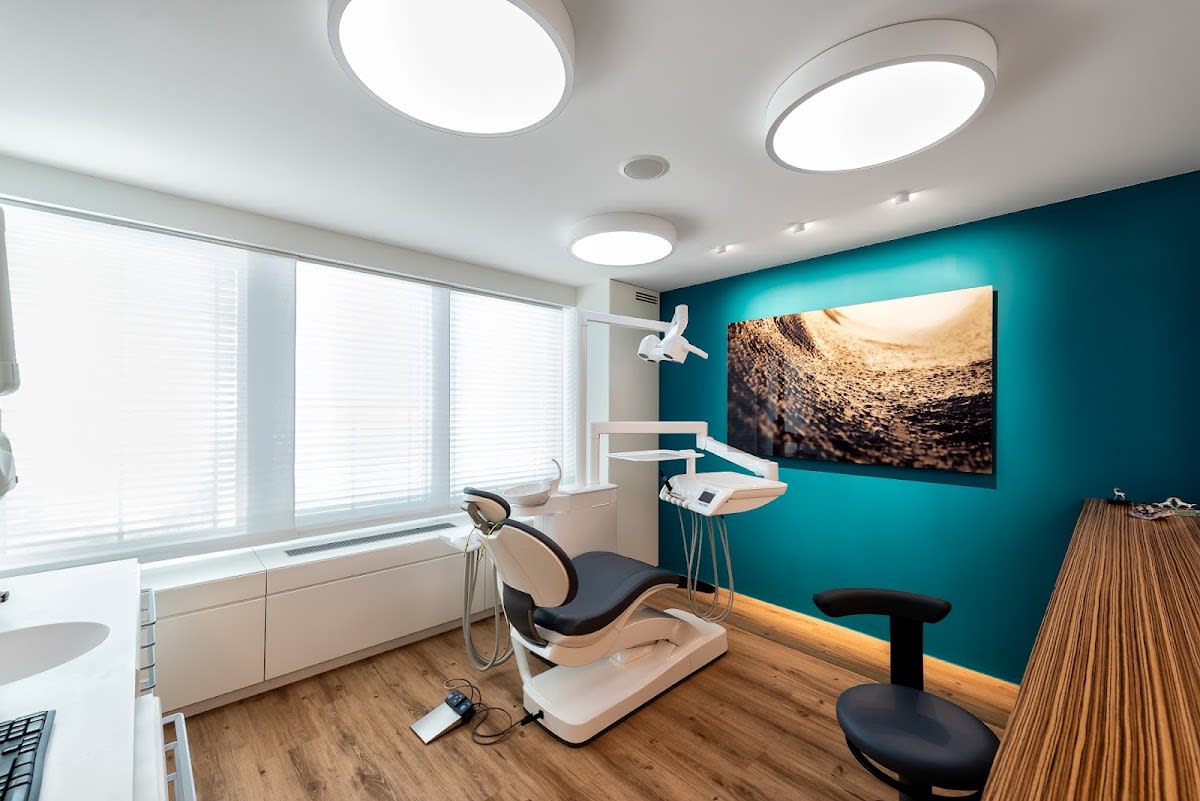 Dr. med. dent. Moro Davide gallery image 1