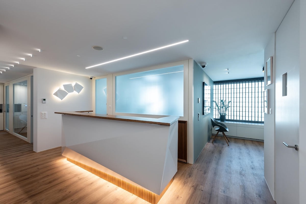 Dr. med. dent. Moro Davide gallery image 2