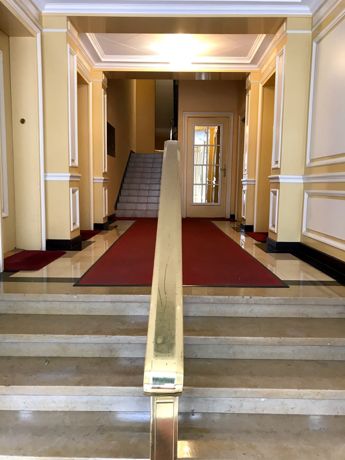 Dr Ali Modarressi gallery image 4