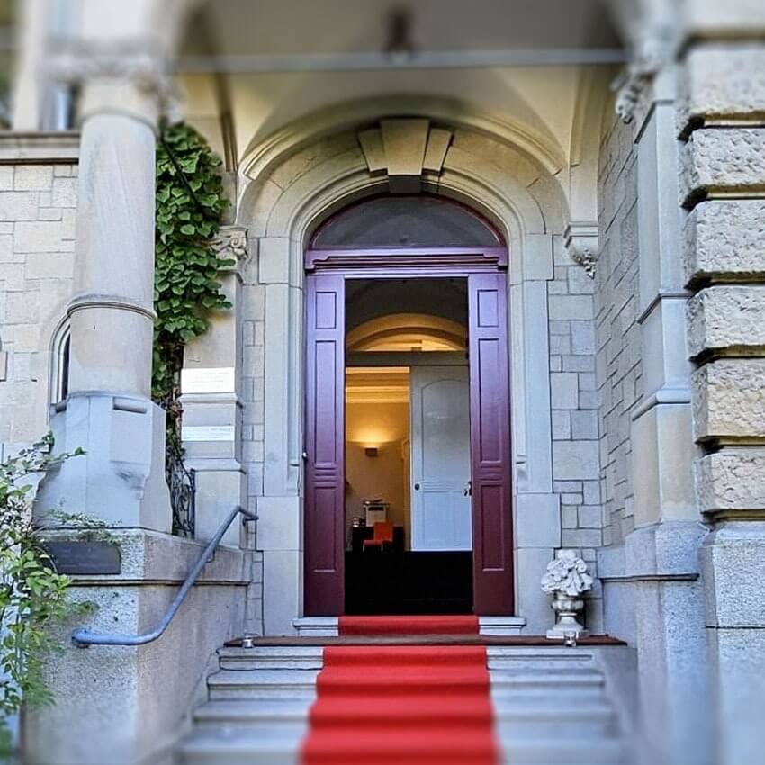 DR. REUS PLASTISCHE CHIRURGIE gallery image 7