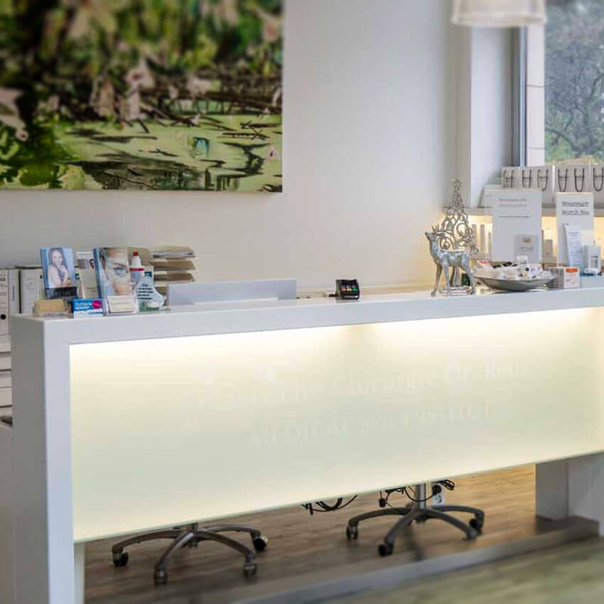 DR. REUS PLASTISCHE CHIRURGIE gallery image 9