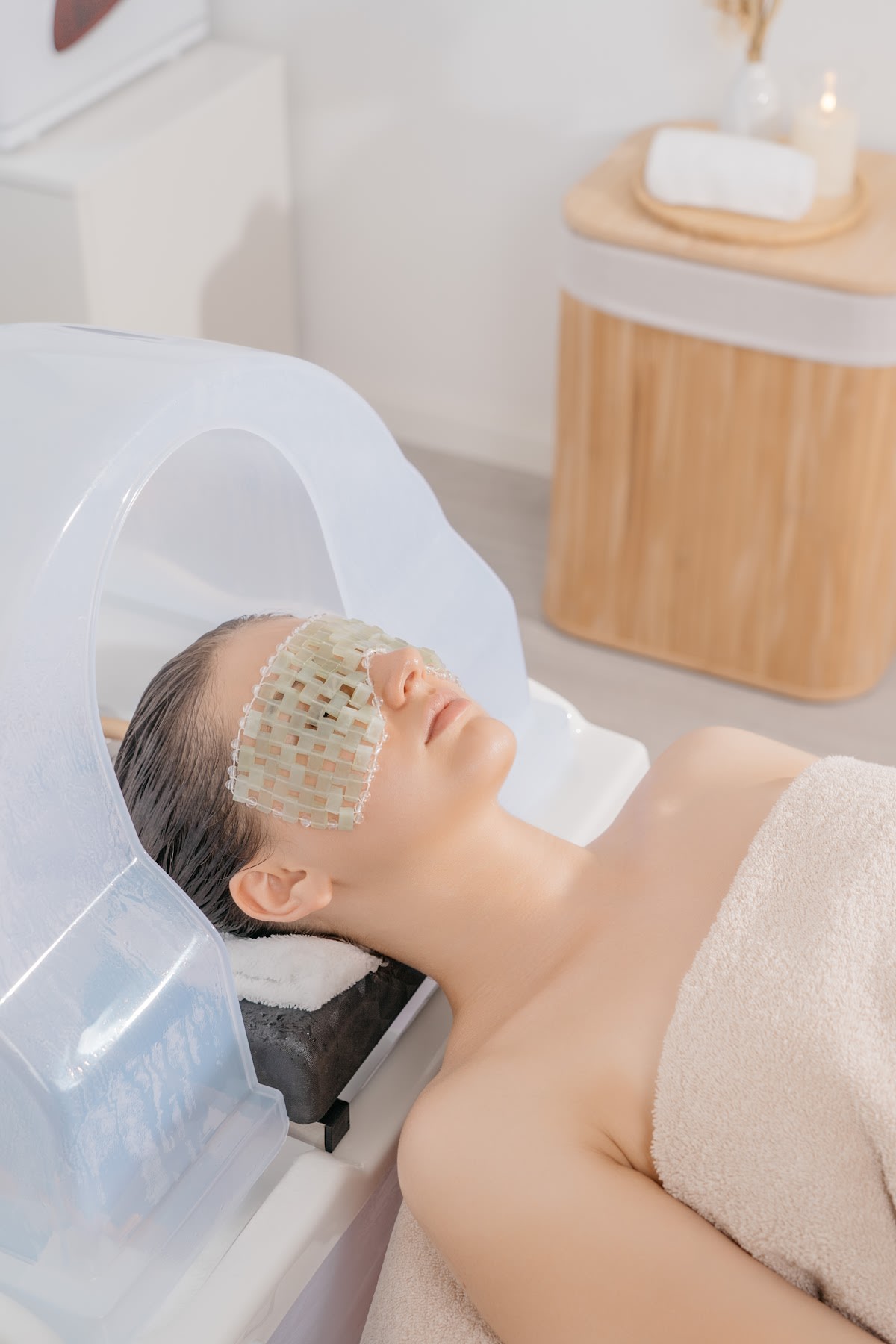 Luna Aesthetic gallery image 3