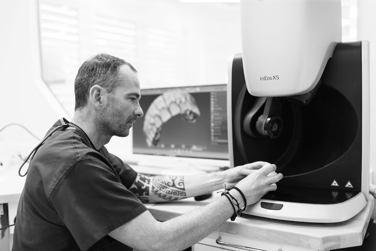 Laboratoire dentaire Zahno SA gallery image 1