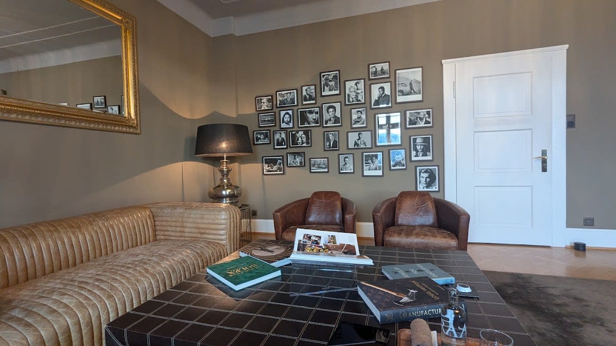 The Gentlemen's Clinic gallery image 1