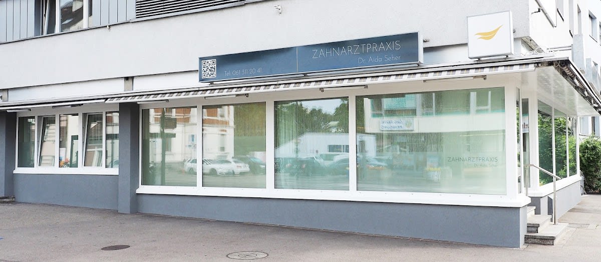 Zahnarztpraxis Dr. Aida Seher gallery image 1