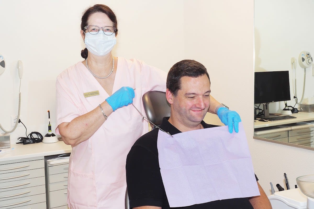 Zahnarztpraxis Dr. Aida Seher gallery image 4