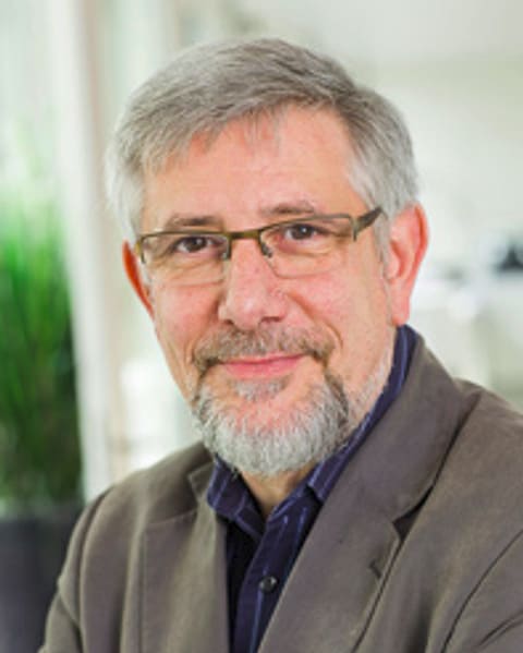 Dr. Roland de Roche gallery image 3