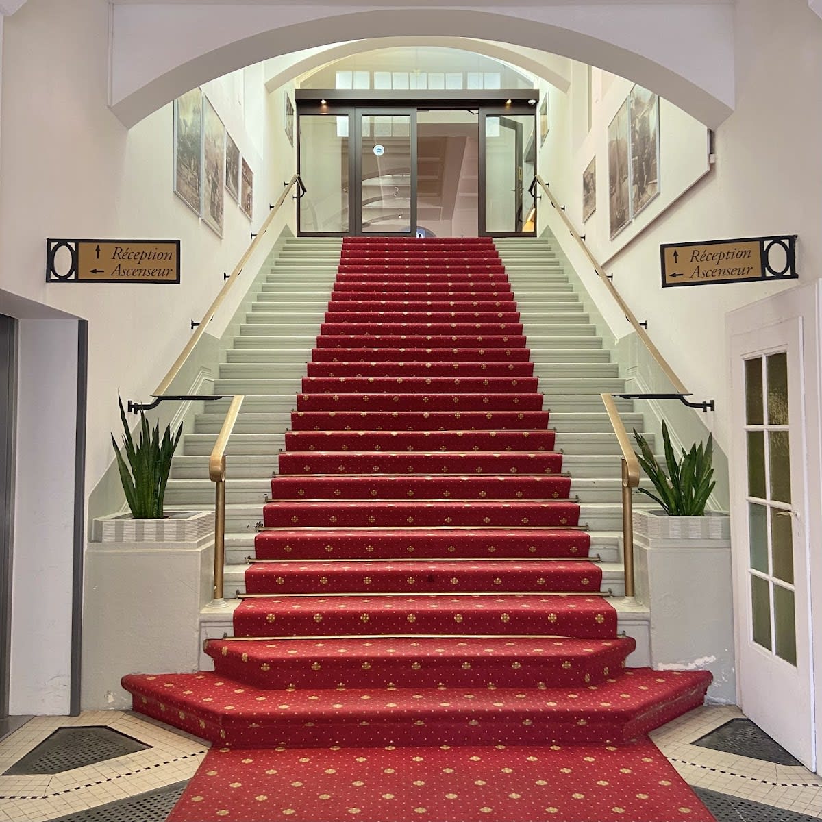 YL ESTHÉTIQUE - Montreux gallery image 7