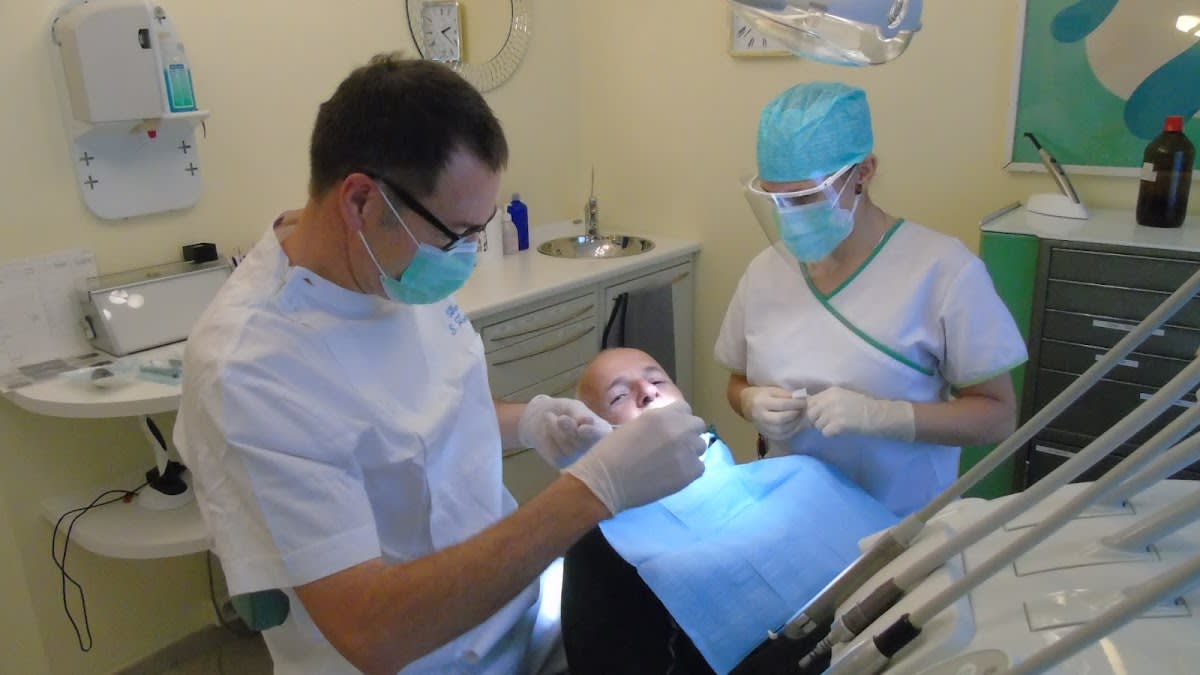 Dr. Med. dent. Samuele Zobrist gallery image 10