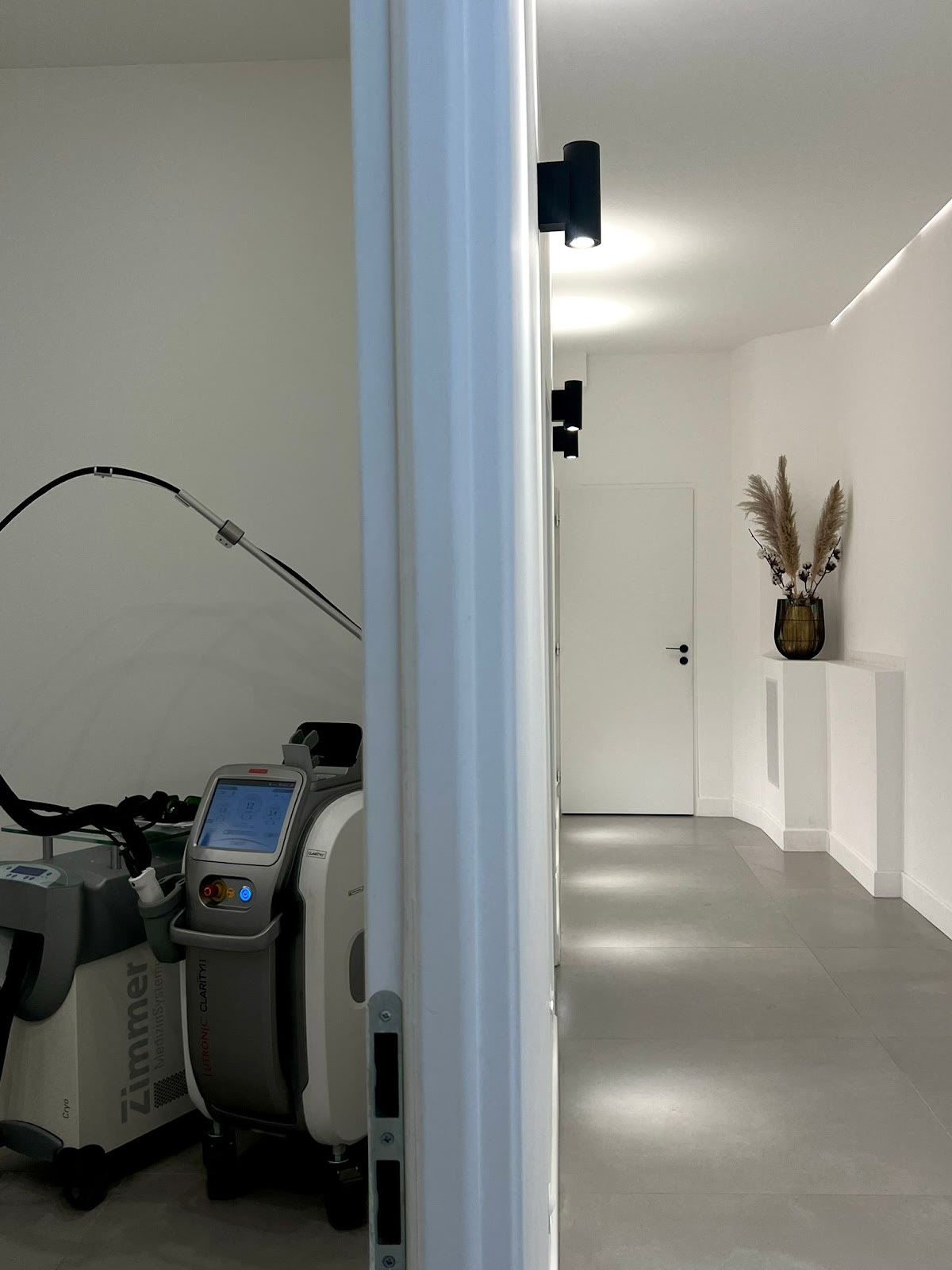 Aura Clinic gallery image 6