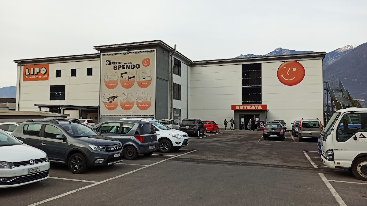 LIPO Arredomercati interior