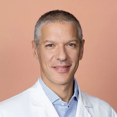 Plastic Surgery Pyramide gallery image 1