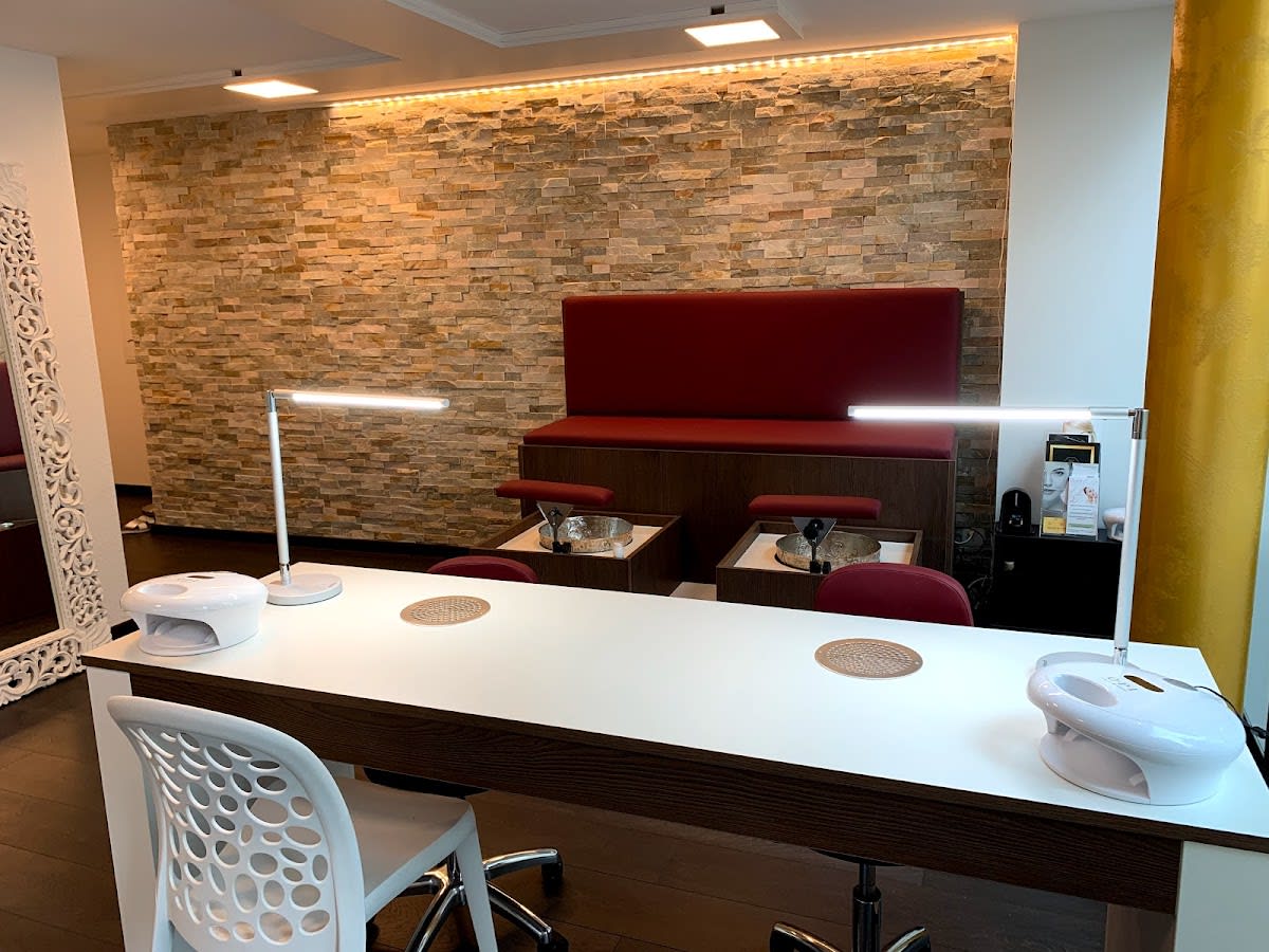 Purity Kosmetikstudio gallery image 2