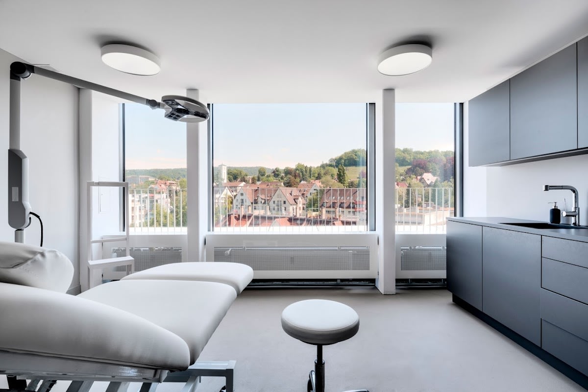 Prof. J. Farhadi gallery image 2