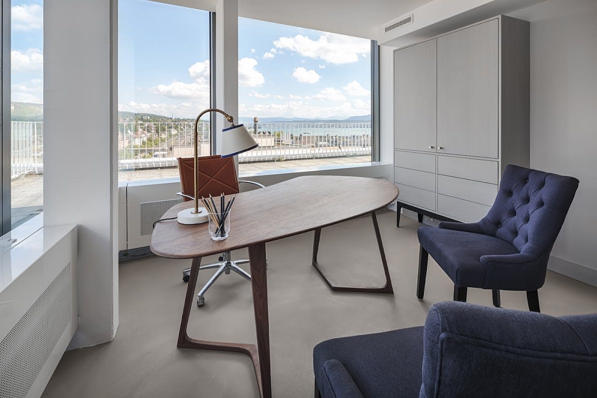 Prof. J. Farhadi gallery image 3