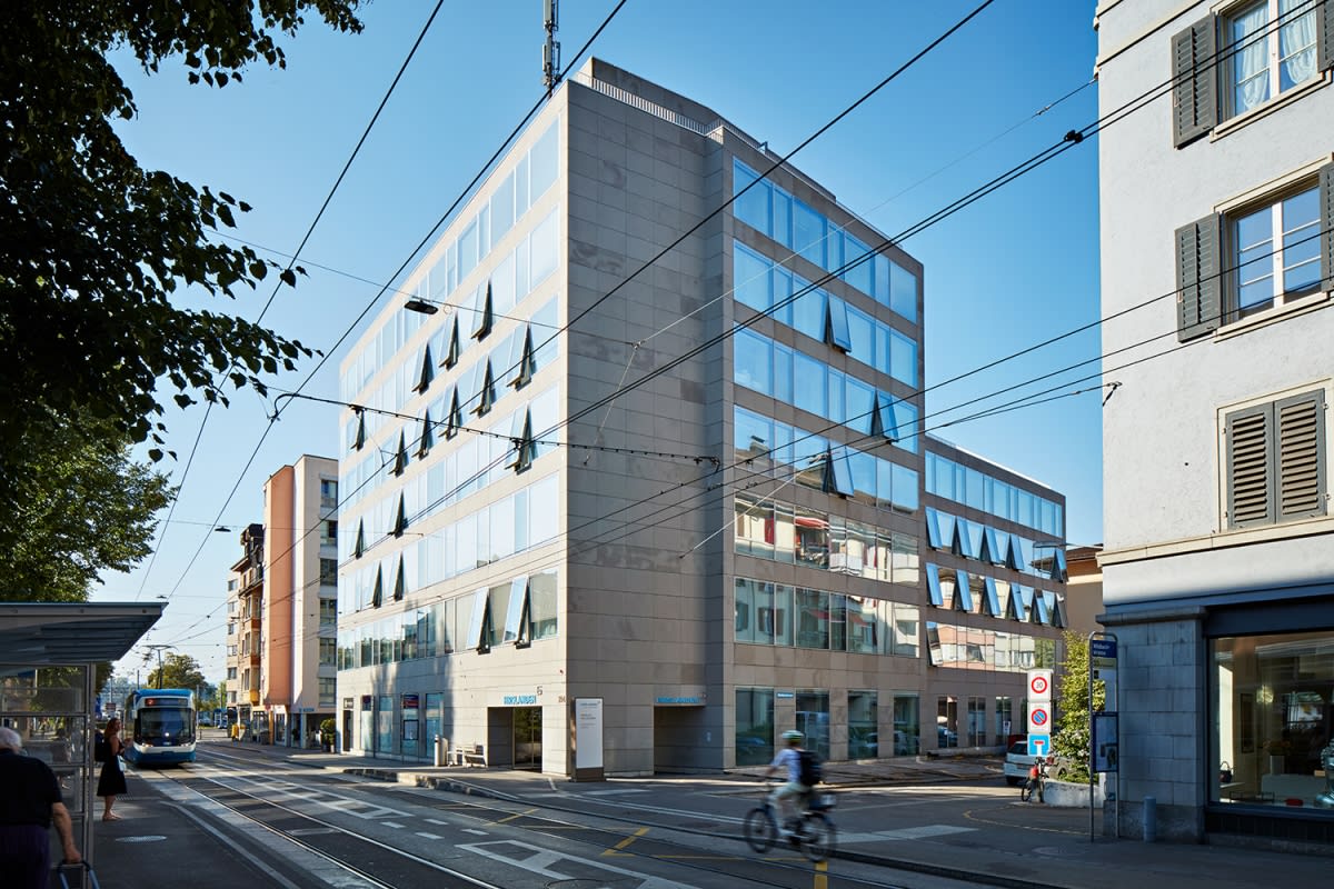 Prof. J. Farhadi gallery image 4