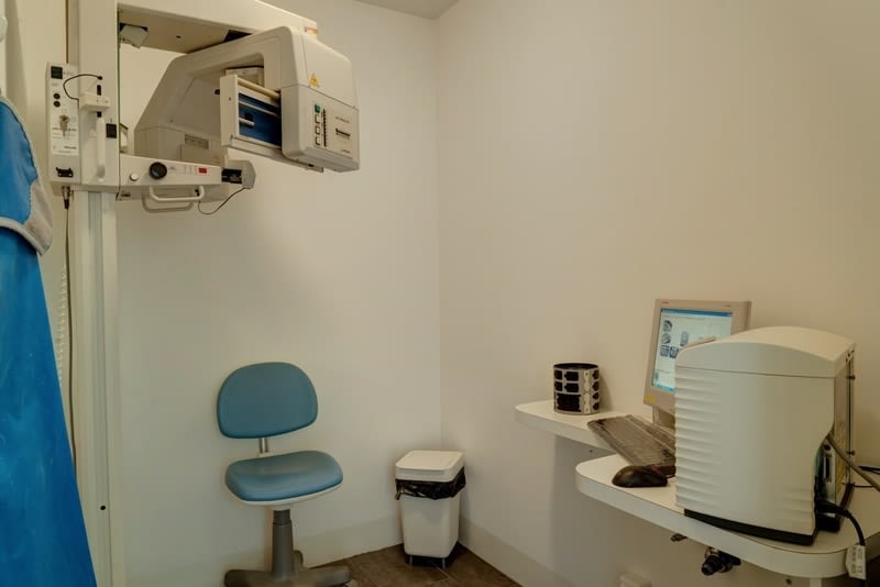 Dr. Med. Dent. Antonio Lenares | Studio dentistico Lugano gallery image 5