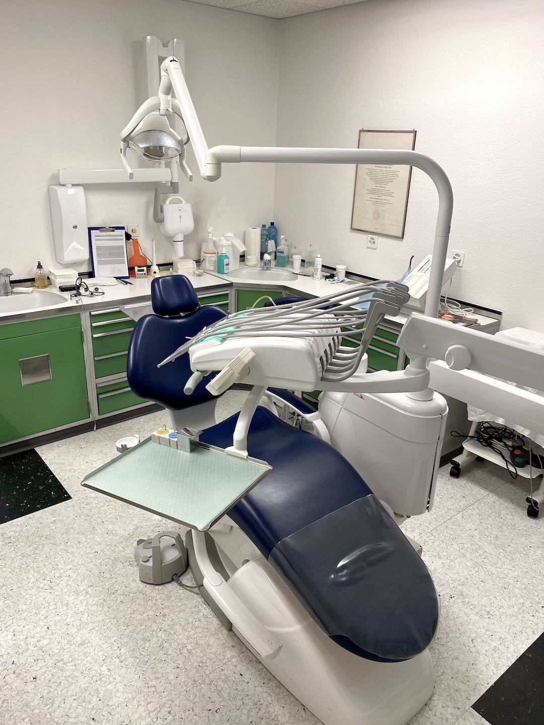 Dr. med. dent. Urs Zgraggen gallery image 2