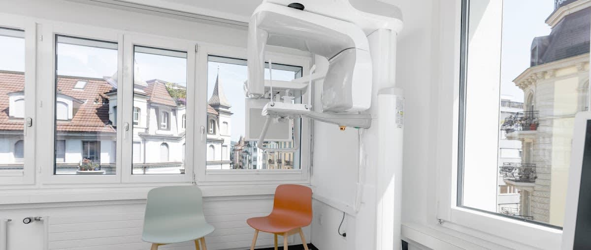 Zahnarztpraxis Dr. med. dent. Kamila Iwanski Luzern gallery image 8