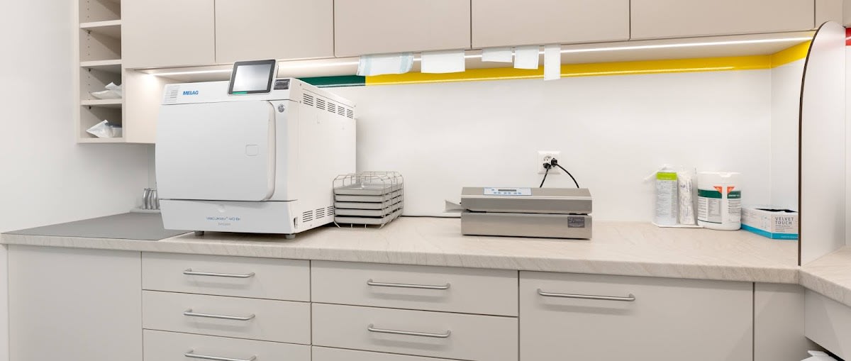 Zahnarztpraxis Dr. med. dent. Kamila Iwanski Luzern gallery image 9