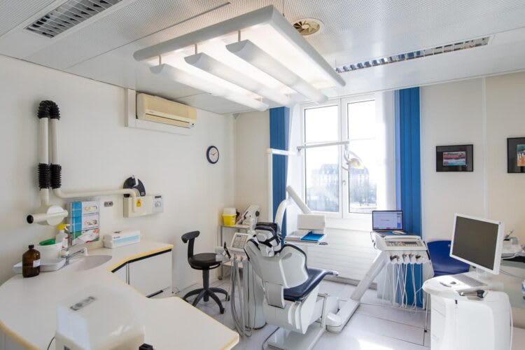 Cabinet Dentaire Cheeze du Grand-Pont - Dr. François Reymond et collègues gallery image 2