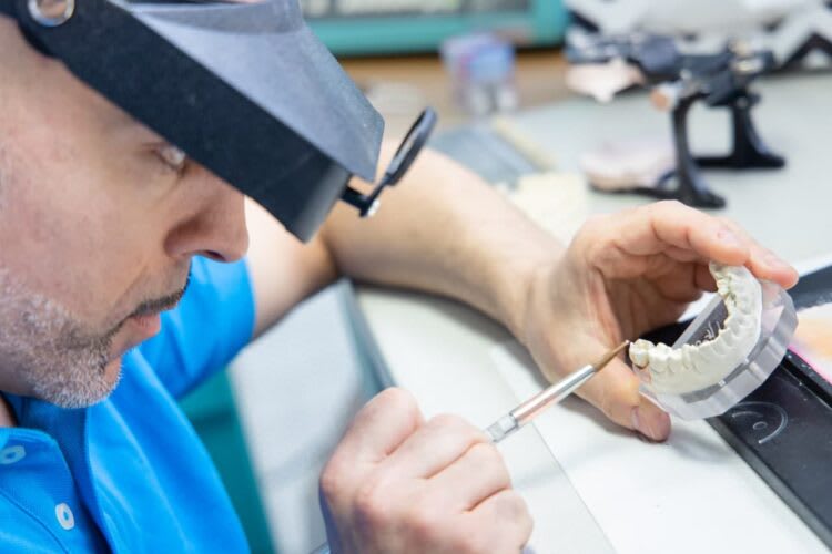 Cabinet Dentaire Cheeze du Grand-Pont - Dr. François Reymond et collègues gallery image 10