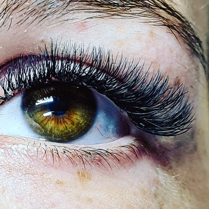 X Beauty Box gallery image 1