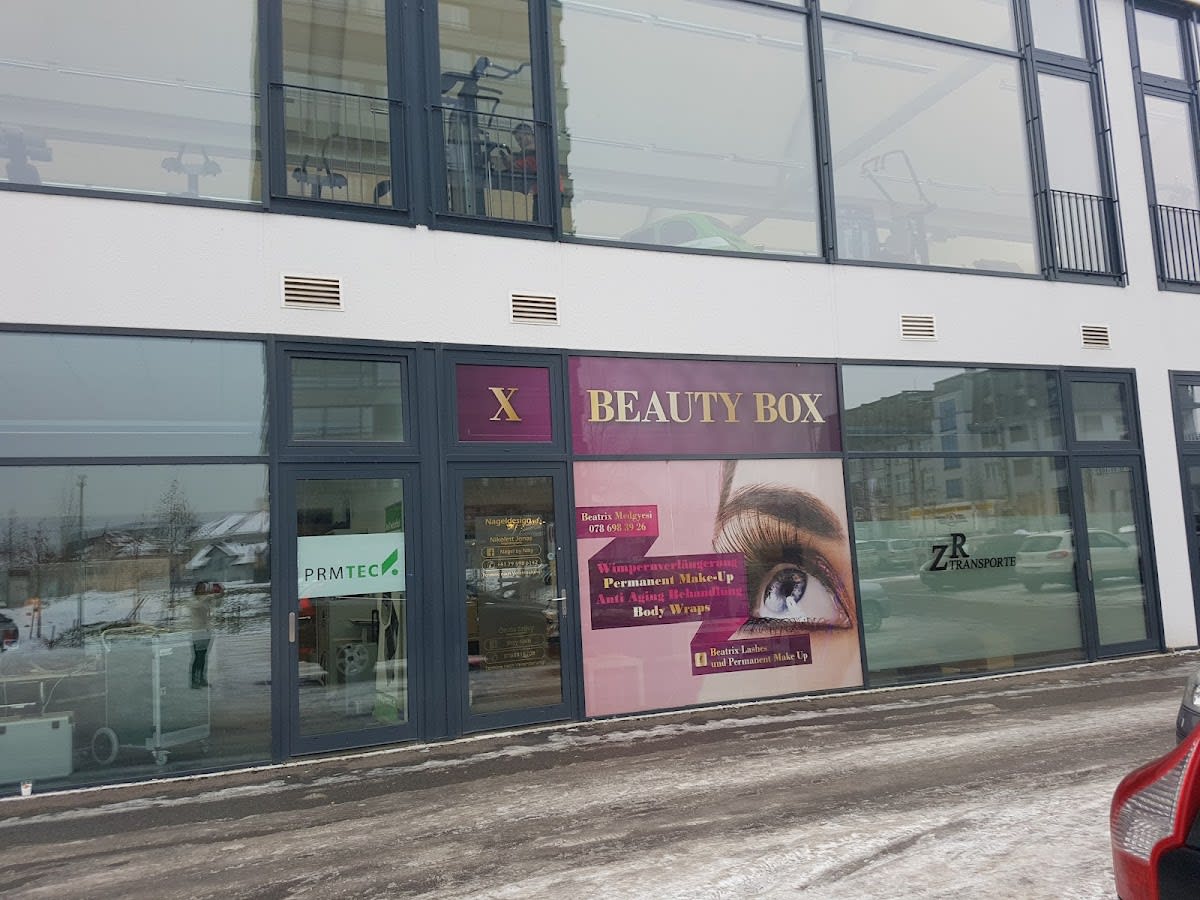 X Beauty Box gallery image 6