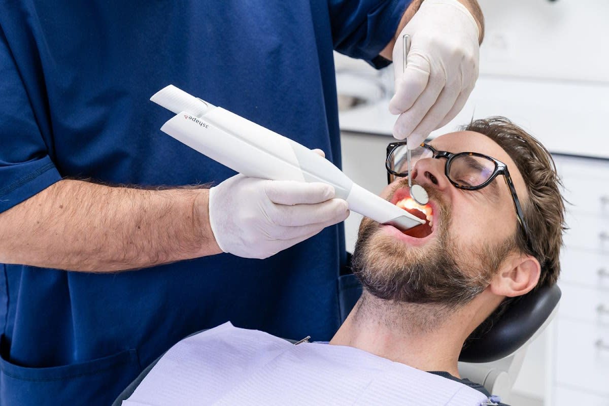 Cabinet dentaire Lausanne - Dr vincent Bezos gallery image 9