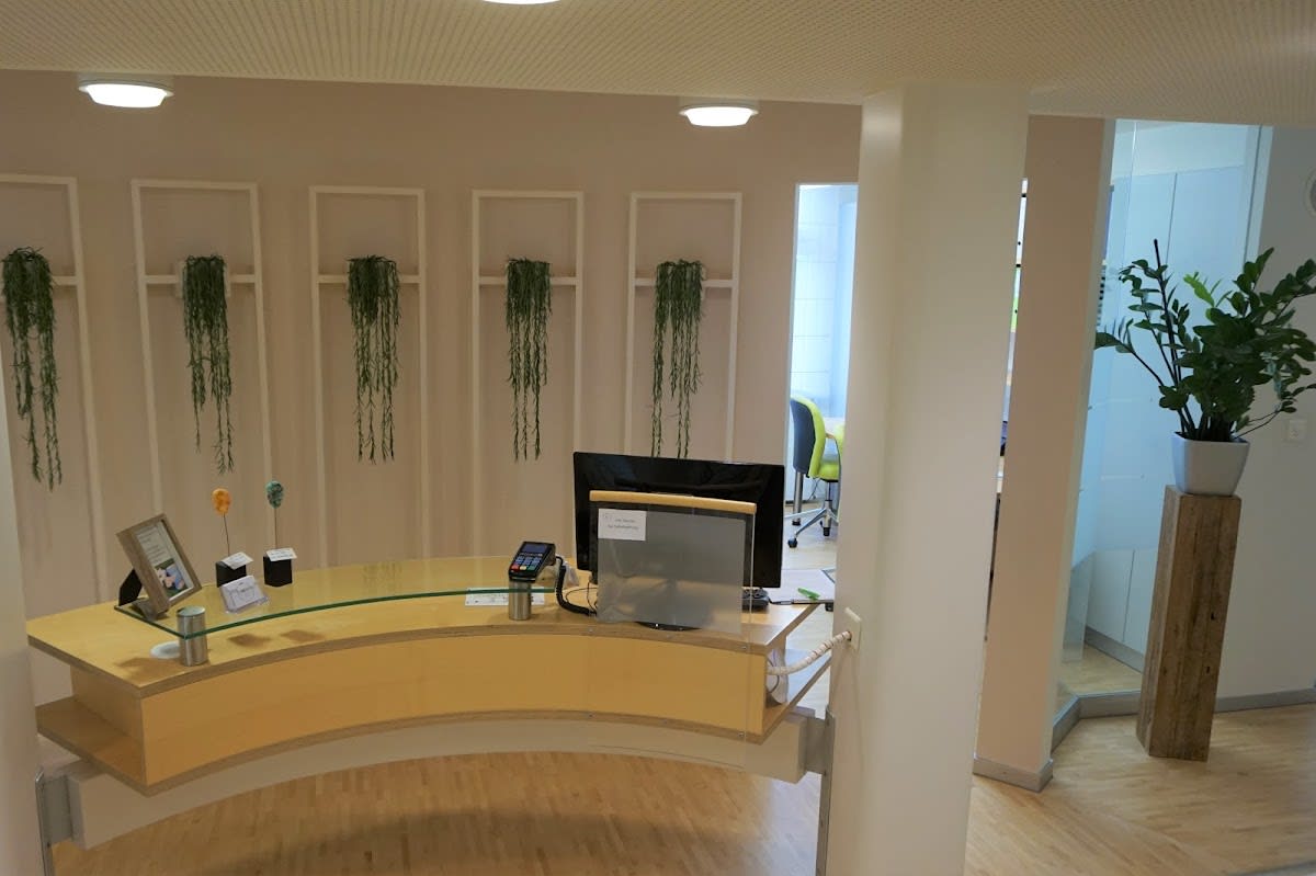 Egli Zahnmedizin - Zahnarzt, Kieferorthopäde & Oralchirurg in St. Gallen gallery image 3