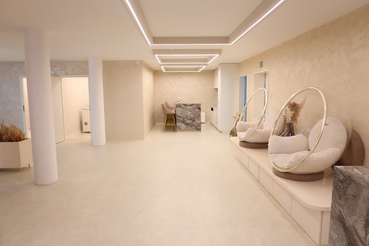 Albi's Beauty gallery image 3