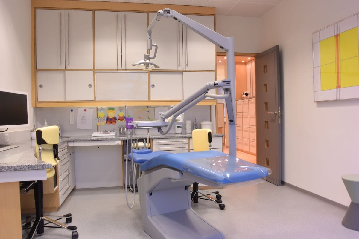 Dr. med. dent. Rutz Gordian gallery image 2