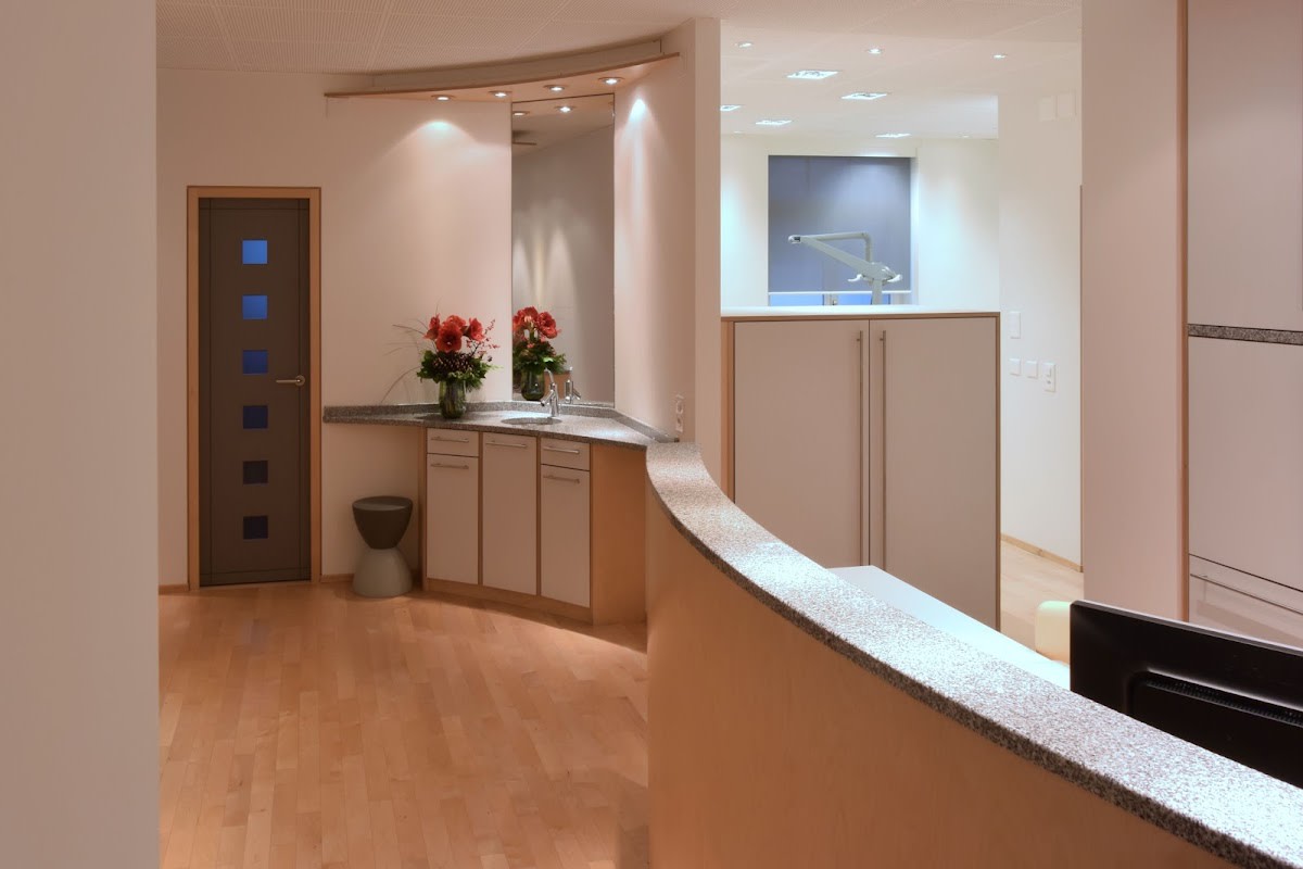 Dr. med. dent. Rutz Gordian gallery image 3