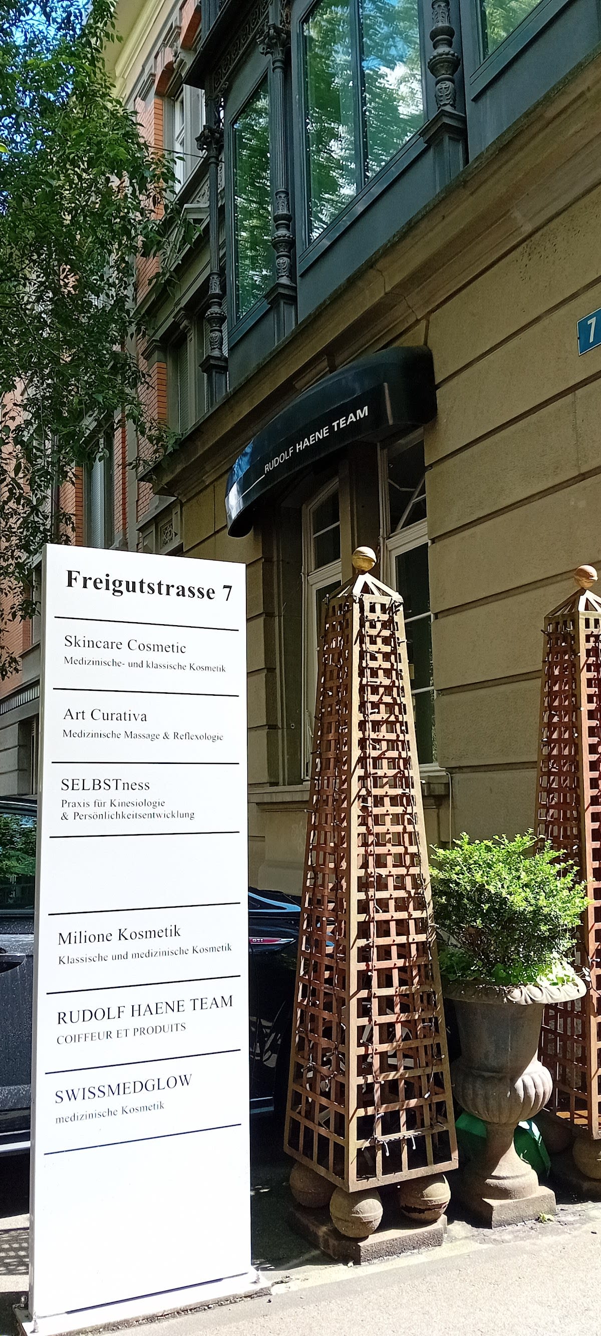 SwissmedGlow - Your natural Beauty to GLOW gallery image 9