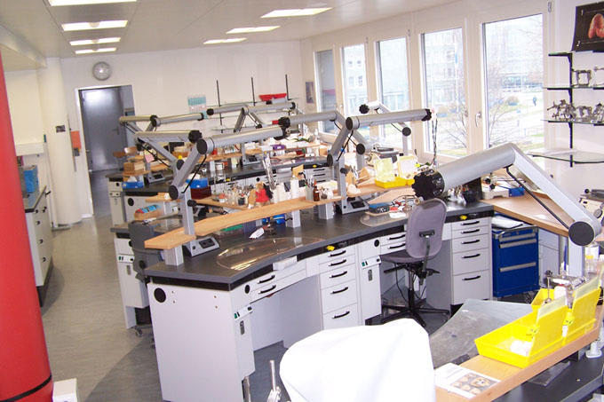 Zahntechnik Weber AG gallery image 7