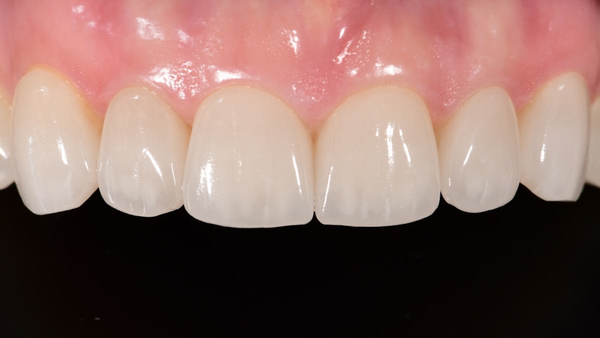 dr. Fraschina Fiorenzo - Studio Medico Dentistico a Lugano gallery image 1